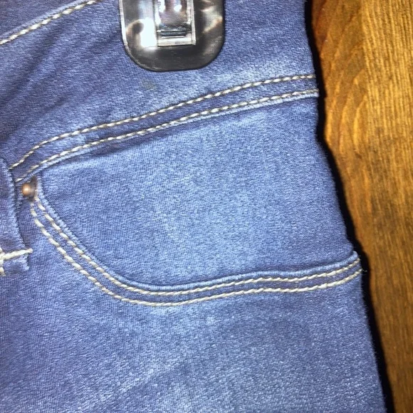 YMI Blue Flare Leg Jeans Size 9 - Picture 7 of 13